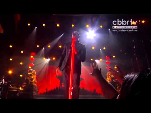 2013 Billboard Music Awards /Chris Brown Fine China